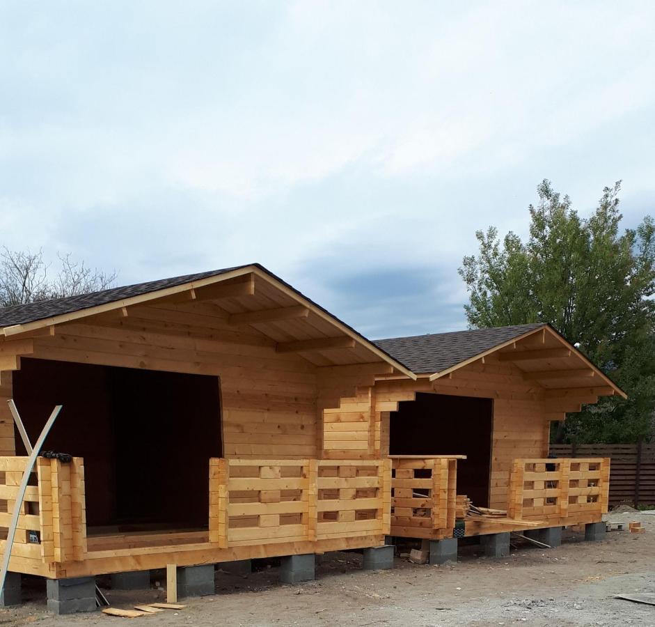 Домики У Лизы Под Ключ Pitsunda Exterior foto