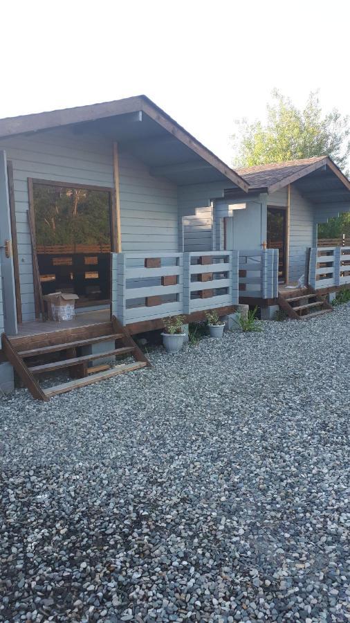 Домики У Лизы Под Ключ Pitsunda Exterior foto
